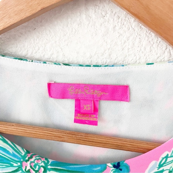 Lilly Pulitzer Darlah Lileeze Soleil Pink Good Hare Day Floral Blouse - Picture 3 of 8